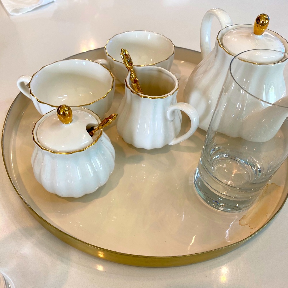RESERVED FOR ISABELLE - Tea Set